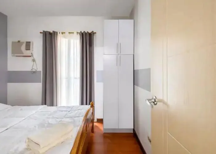 Pacific Coast Residences Апартаменты Манила